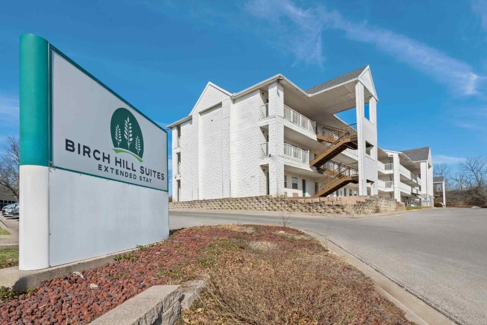 Birch Hill Suites Kansas City - Independence